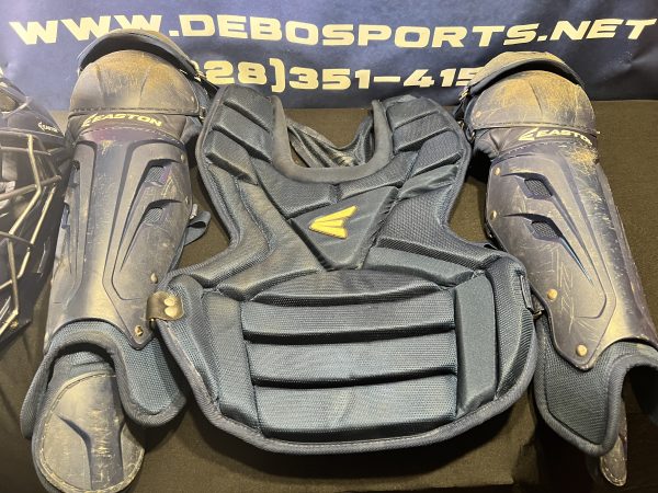 *Used*  Easton Intermediate Catchers Gear - Image 3